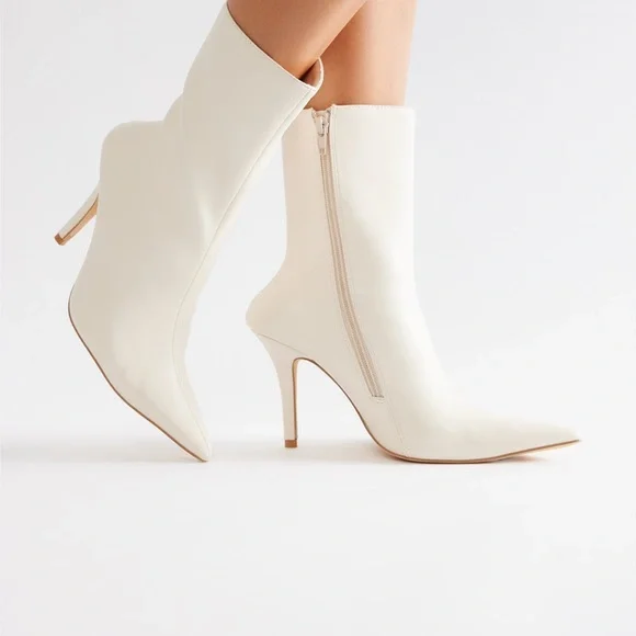 Fashion Nova Cream Heeled Boots - Picture 2 of 3